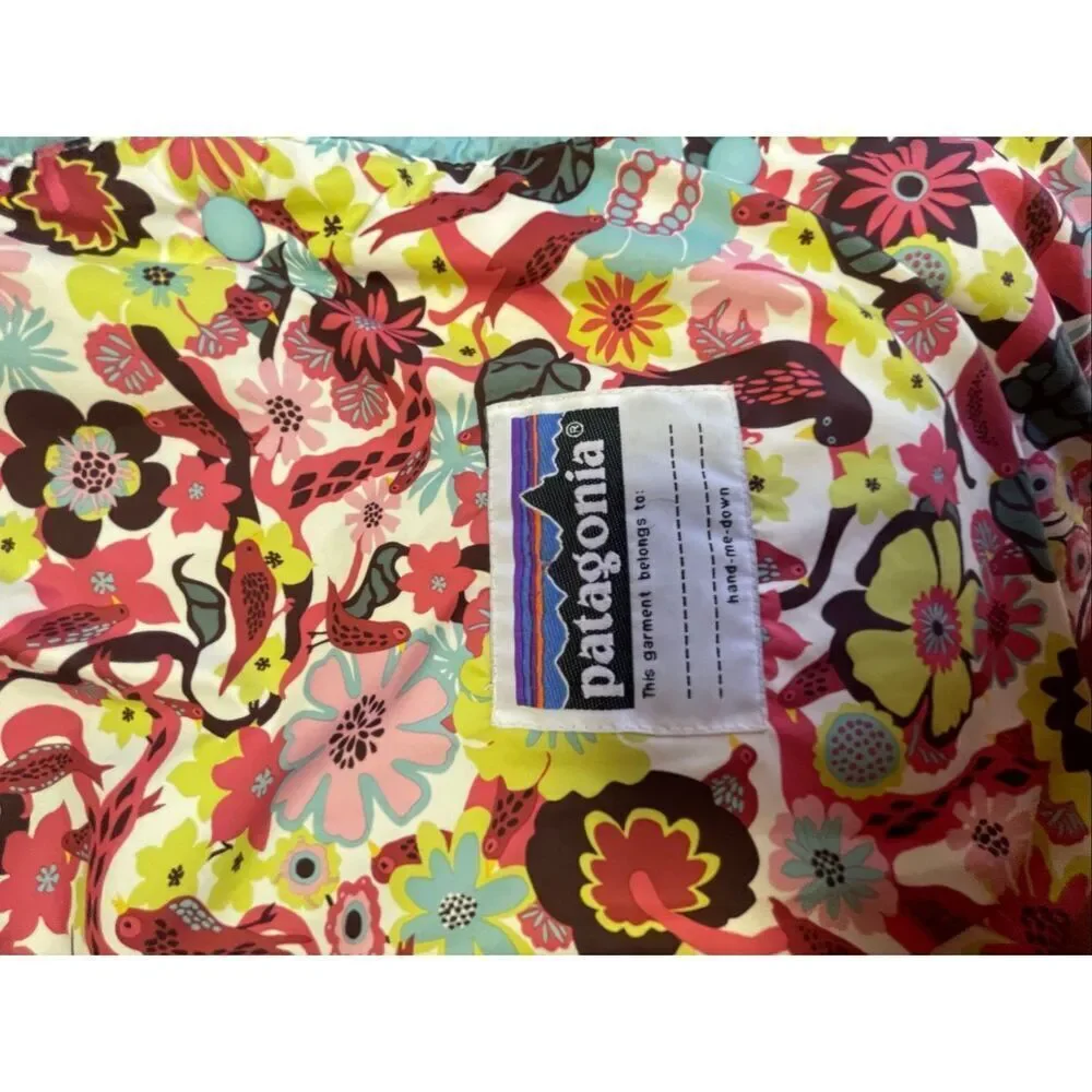 Patagonia Aqua Girls Puffer Coat Size S - 8